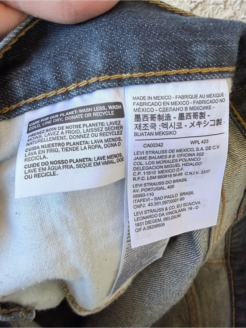 Levi's Relaxed Fit Men's Denim Jeans in Blue